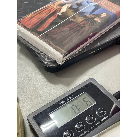 Simplicity 9256 Elizabethan Costume Sizes 14-20 Sewing Pattern Dress and Hat NEW - Picture 6 of 6